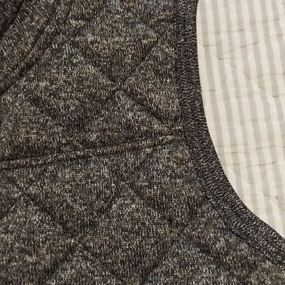 Quilted Knit Vest - Picture 7 of 8